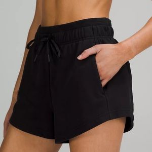 NWOT Lululemon Inner Glow High-Rise Short 3"